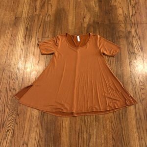 ♥️NWOT Lularoe Burnt Orange Top♥️